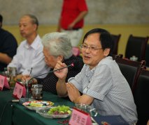 宜宾醒世争当打制宜宾名茶的排头兵